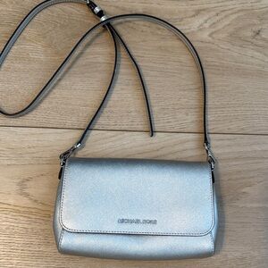 NEW : Michael Kors Jet Set Metallic Leather Crossbody Bag